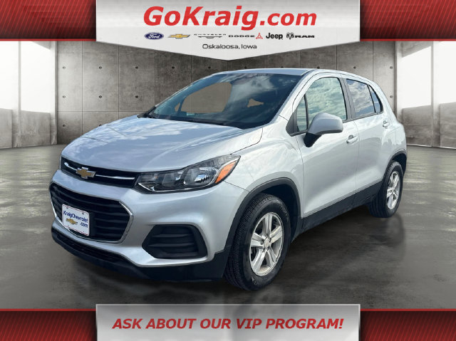 Used 2020 Chevrolet Trax LS w/ Tint and Cruise Package FWD image 1