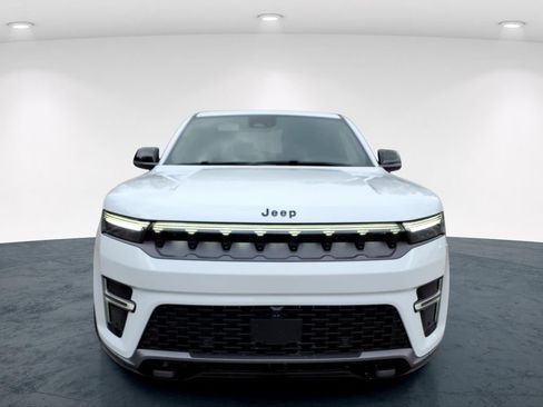 New 2026 Jeep Grand Wagoneer L Limited AWD/4WD image 4