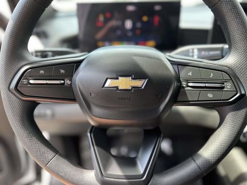 Used 2025 Chevrolet Silverado EV W/T AWD/4WD image 14