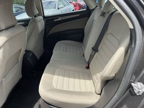 Used 2019 Ford Fusion S image 12