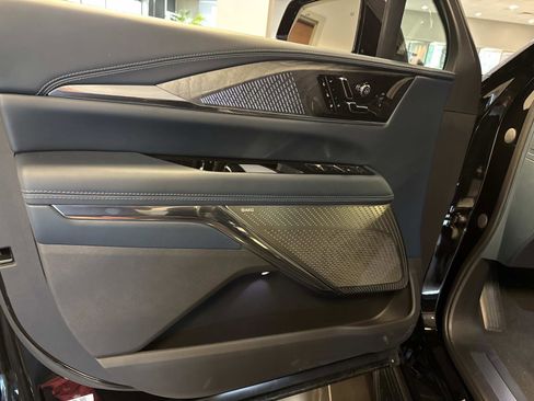 New 2025 Cadillac Escalade IQ Luxury 2 image 11