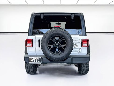Used 2022 Jeep Wrangler Unlimited Sport AWD/4WD image 5