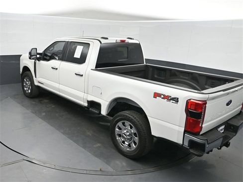 Used 2024 Ford F250 Lariat w/ Lariat Ultimate Package image 32
