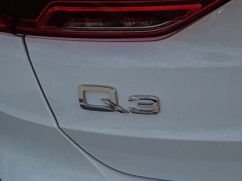 Used 2021 Audi Q3 2.0T Premium w/ Convenience Package image 31
