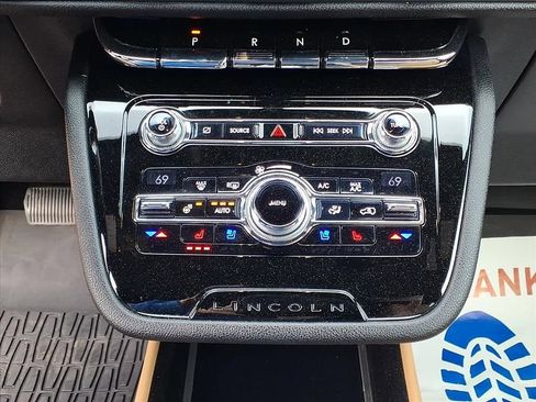 Used 2020 Lincoln Corsair Reserve w/ Equipment Group 202A AWD/4WD image 13