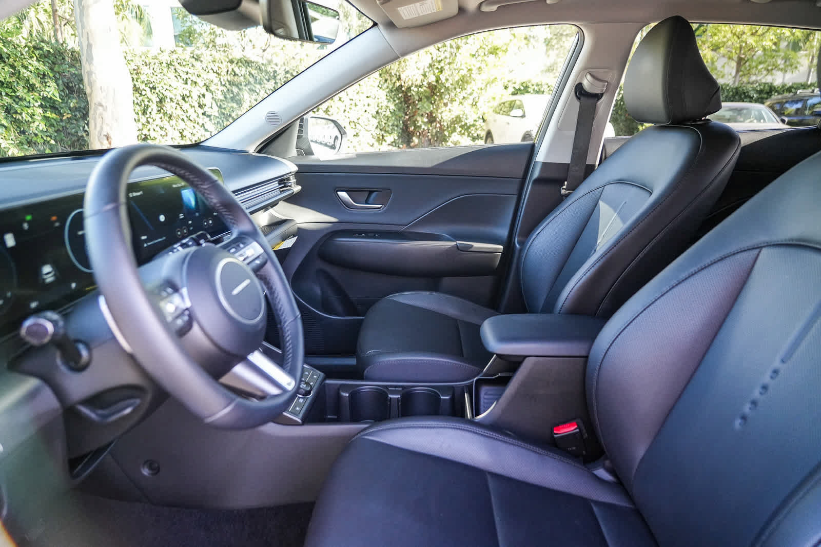 Used 2024 Hyundai Kona Limited AWD/4WD image 18