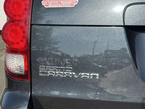 Used 2014 Dodge Grand Caravan R/T w/ Safety Sphere Group FWD image 33