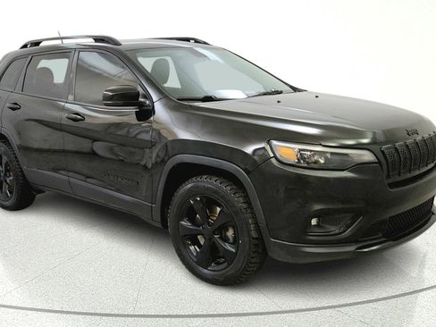 Used 2019 Jeep Cherokee Latitude Plus AWD/4WD image 1