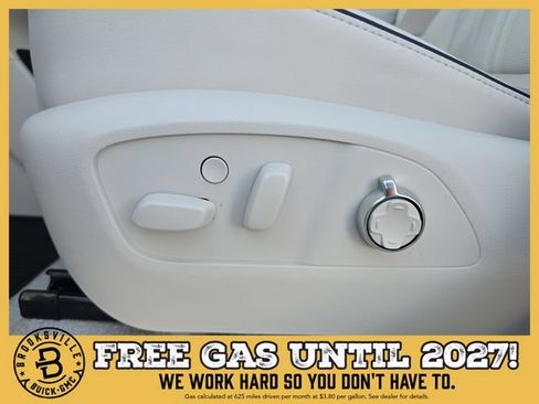 New 2026 Buick Enclave Avenir w/ Super Cruise Package FWD image 19