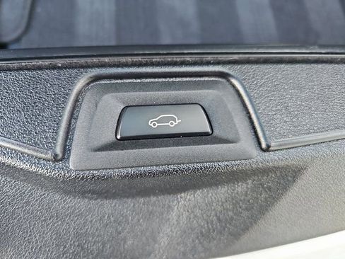 Used 2023 BMW X5 xDrive40i w/ Climate Comfort Package image 14