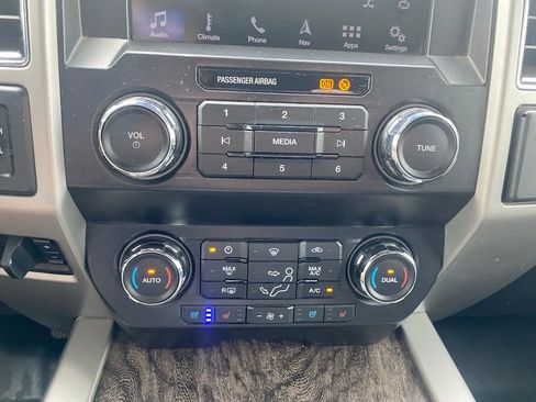 Used 2019 Ford F250 Lariat w/ Lariat Ultimate Package image 22