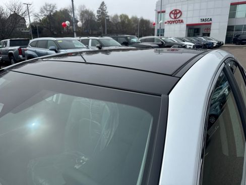 New 2026 Toyota Camry XLE AWD/4WD image 15