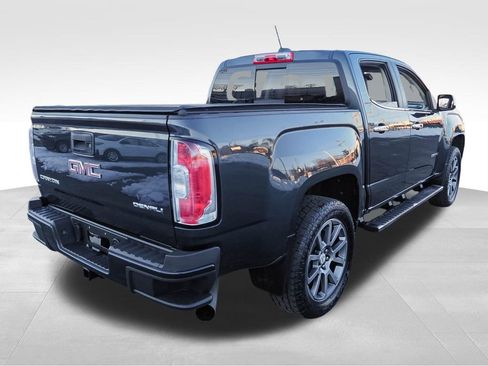 Used 2018 GMC Canyon Denali image 8