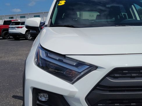 Used 2023 Toyota RAV4 Adventure AWD/4WD image 7