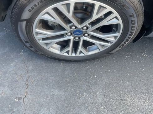 Used 2020 Ford Escape SEL image 13