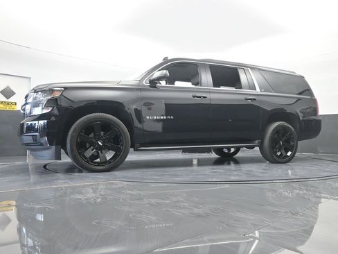Used 2020 Chevrolet Suburban LT image 59