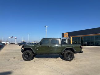 Used 2022 Jeep Gladiator Willys video 2