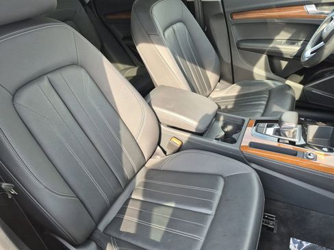 Used 2023 Audi Q5 2.0T Premium Plus image 17