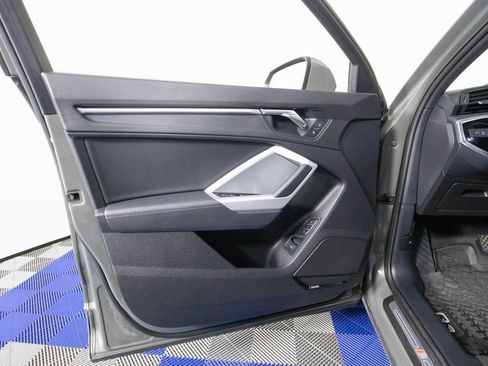 Used 2022 Audi Q3 2.0T Premium Plus image 9