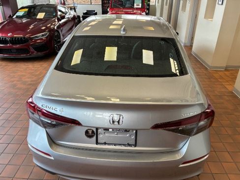 Used 2025 Honda Civic Sport image 13