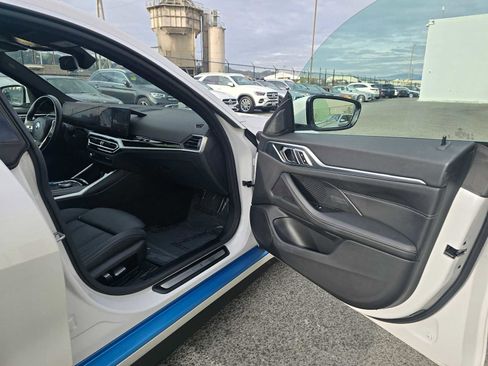Used 2023 BMW i4 eDrive40 image 12