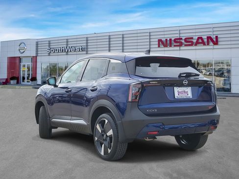 New 2026 Nissan Kicks SR w/ SR Premium Package image 8