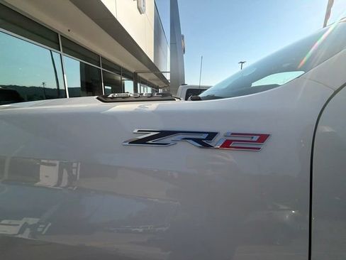 Used 2025 Chevrolet Silverado 2500 ZR2 w/ ZR2 Bison Edition AWD/4WD image 5