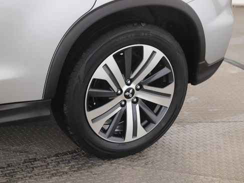 Used 2024 Mitsubishi Outlander Sport ES image 14