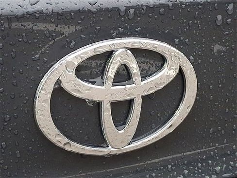 New 2026 Toyota Camry SE image 25