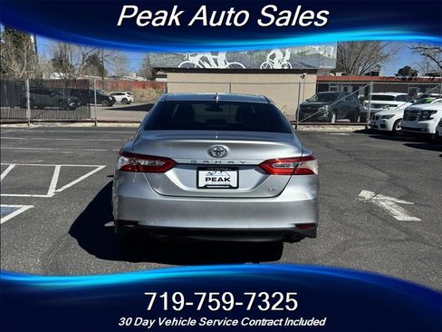 Used 2019 Toyota Camry LE w/ Carpet Mat Package image 8
