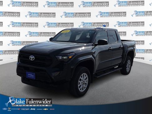 Used 2024 Toyota Tacoma SR image 1