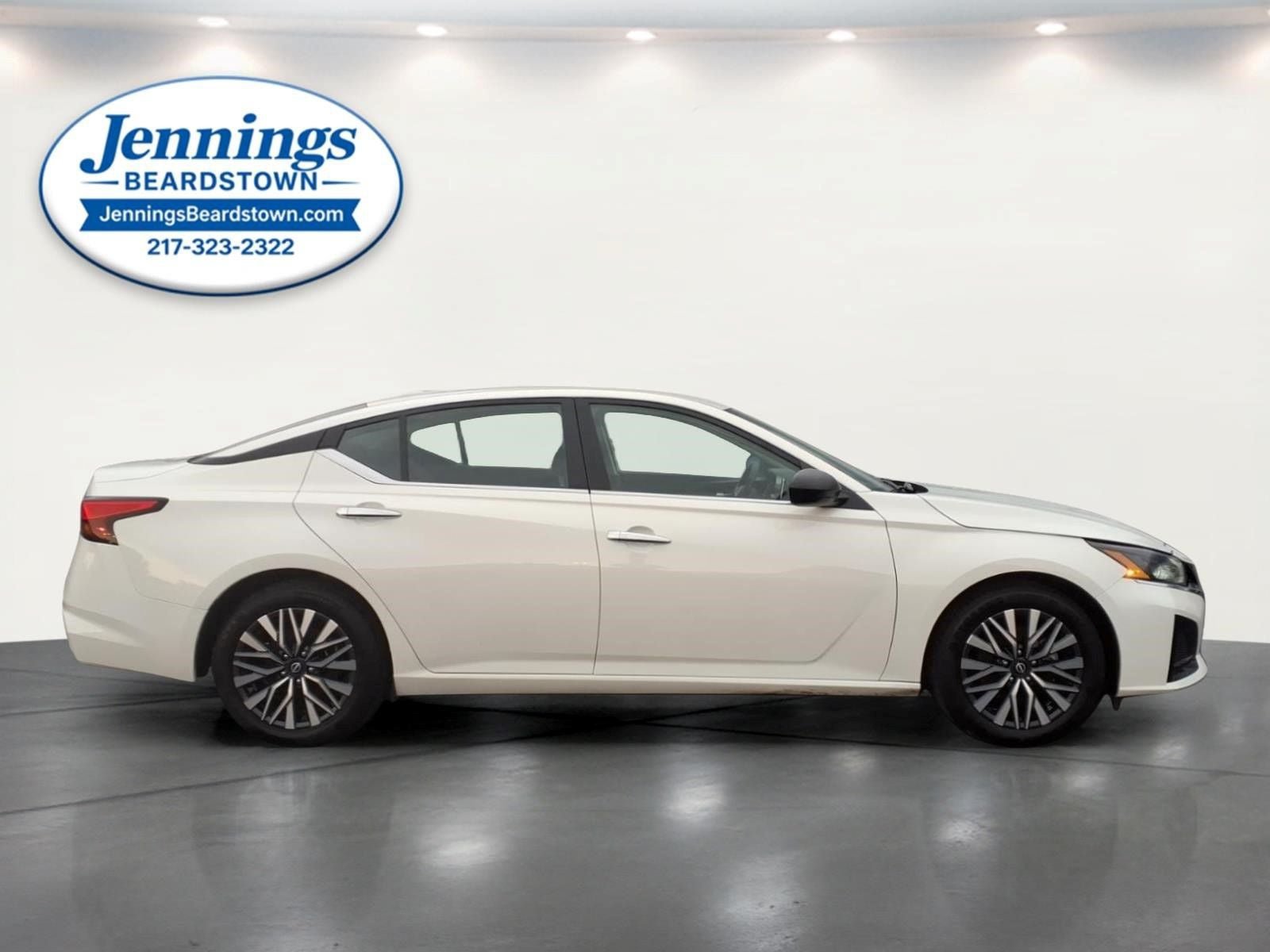 Used 2025 Nissan Altima 2.5 SV FWD image 28