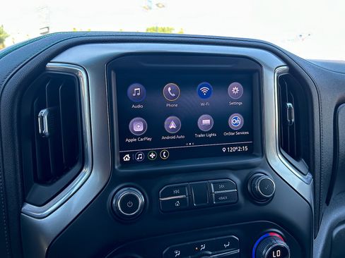 Used 2021 Chevrolet Silverado 1500 LT AWD/4WD image 15