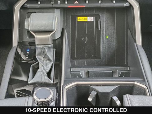 Used 2022 Toyota Tundra Limited w/ Power Package image 23