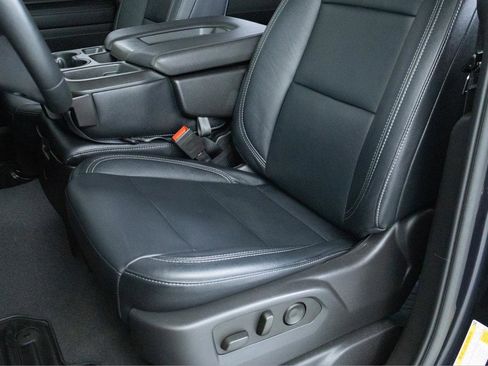Used 2023 GMC Sierra 1500 Elevation AWD/4WD image 12