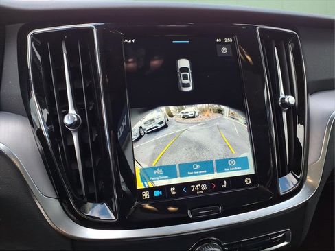 Used 2025 Volvo S60 B5 Core image 19