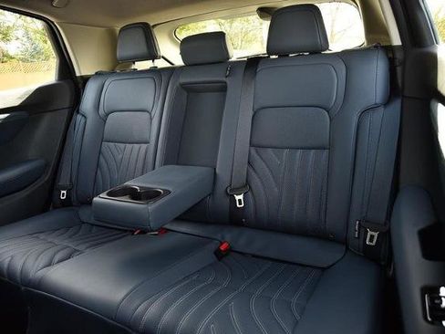 Used 2023 Nissan Ariya image 25