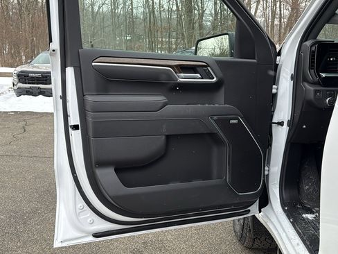 New 2026 GMC Sierra 1500 Elevation w/ Elevation Premium Package image 7