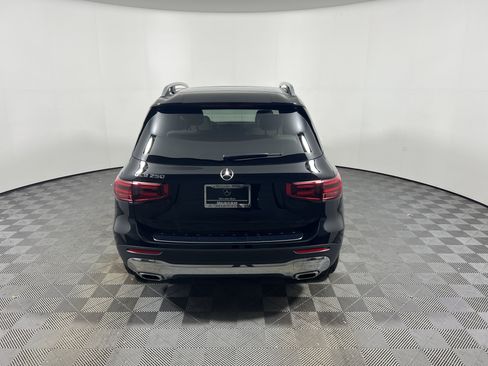 Used 2026 Mercedes-Benz GLB 250 image 4