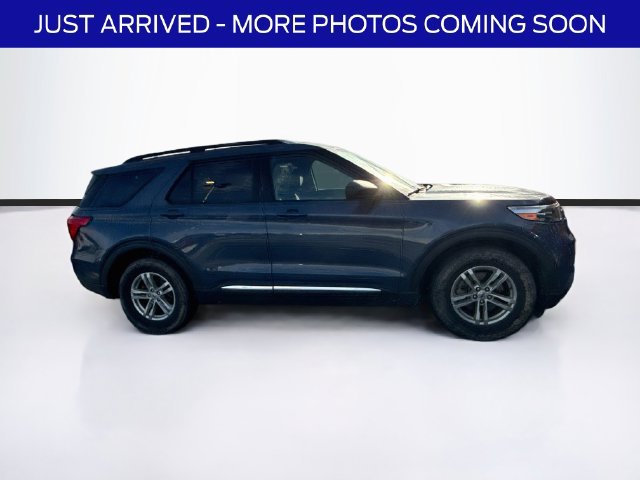 Used 2021 Ford Explorer XLT AWD/4WD image 9