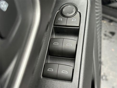 New 2026 Chevrolet Equinox EV LT image 21