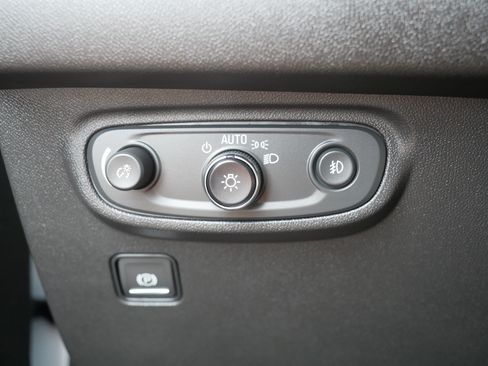 Used 2023 GMC Terrain SLT w/ Infotainment Package II AWD/4WD image 26