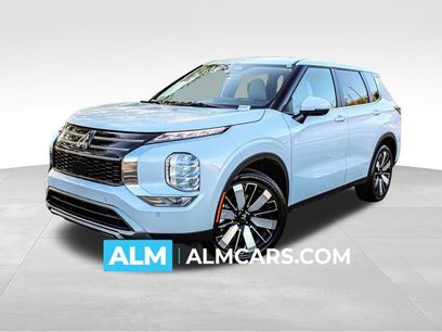 Used 2025 Mitsubishi Outlander SE
