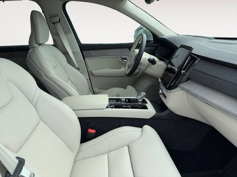 New 2026 Volvo XC90 B6 Ultra w/ Protection Package image 15