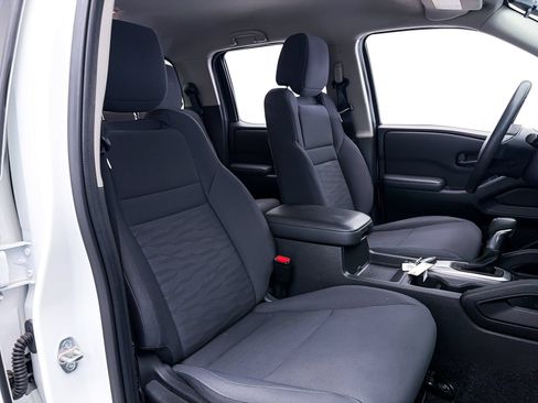 Used 2022 Nissan Frontier S w/ Technology Package RWD image 30
