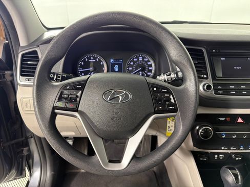 Used 2017 Hyundai Tucson SE FWD image 14
