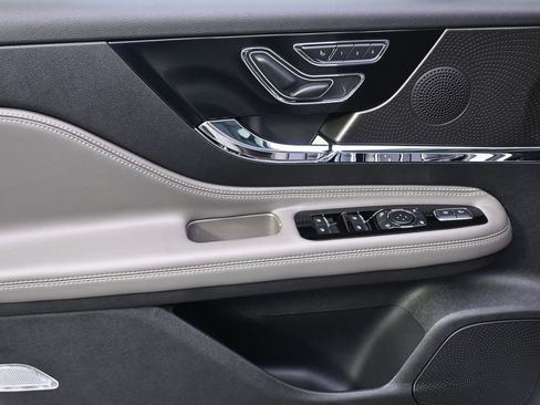 New 2026 Lincoln Corsair Reserve w/ Jet Appearance Package image 22