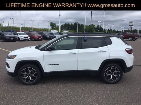 Certified 2025 Jeep Compass Limited AWD/4WD image 5