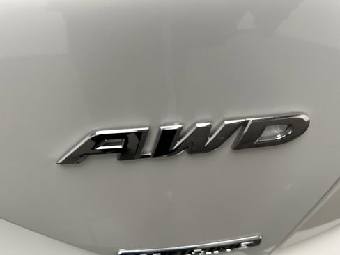 Used 2022 Honda CR-V Touring image 14