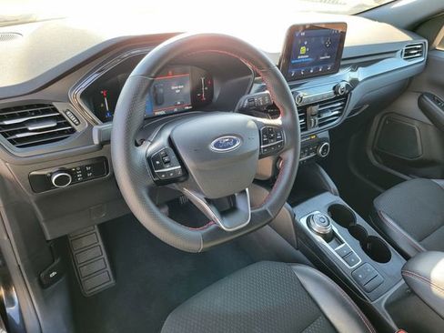 Used 2025 Ford Escape ST-Line image 15